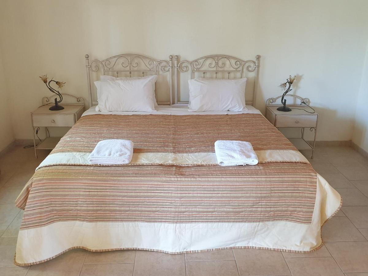 Olive Villas Anapaftíria 외부 사진